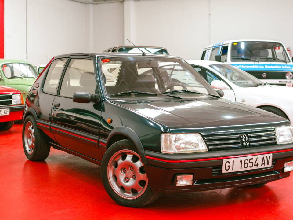 Image 1/33 of Peugeot 205 GTi 1.9 (1993)