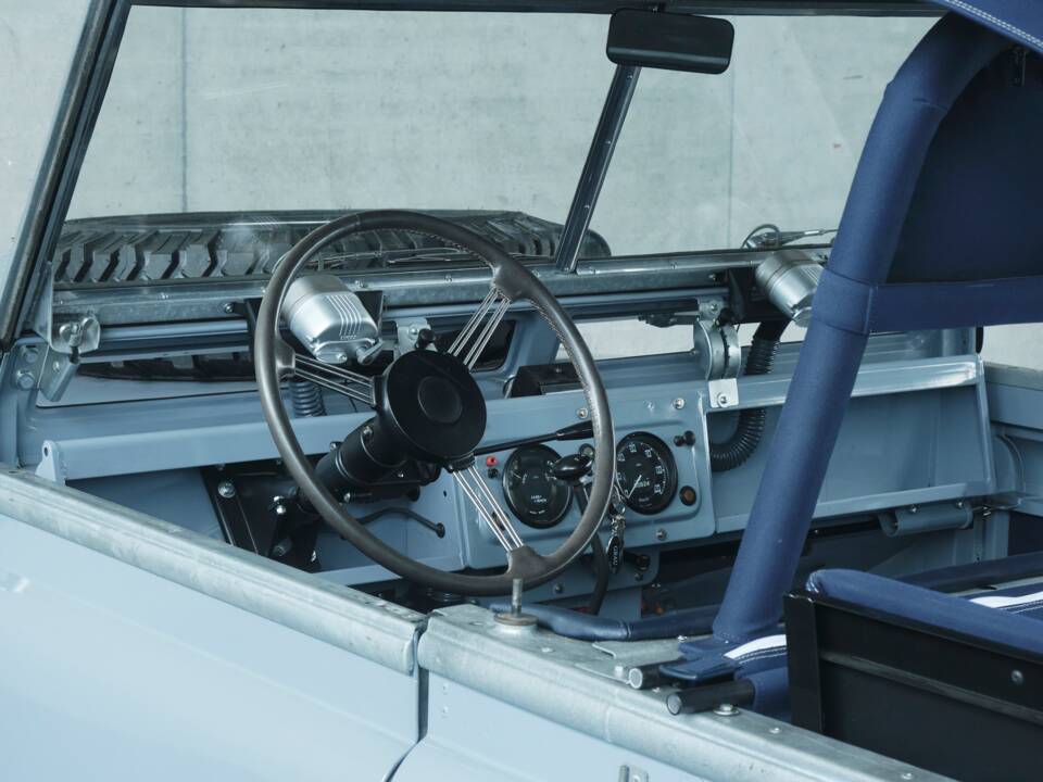Bild 25/50 von Land Rover 88 (1961)