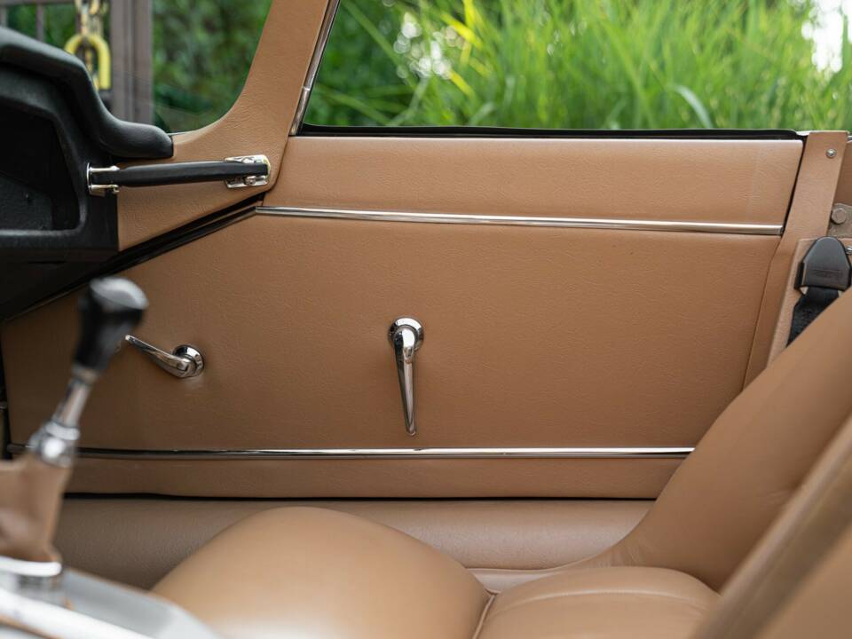 Image 46/50 de Jaguar E-Type 3.8 (1964)