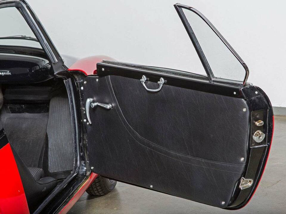 Image 20/33 of FIAT 750 Nardi Coupé (1959)