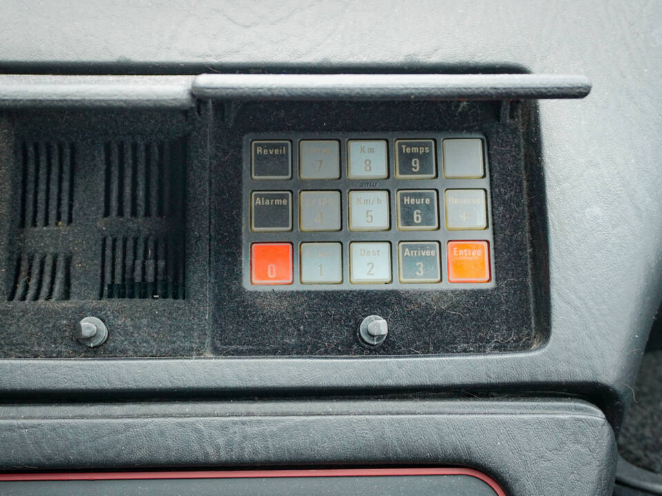 Image 38/44 de Citroën CX 25 GTI Turbo 2 (1986)