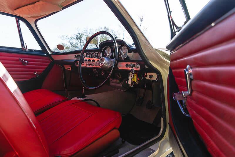 Image 20/50 of Volvo P 1800 (1962)