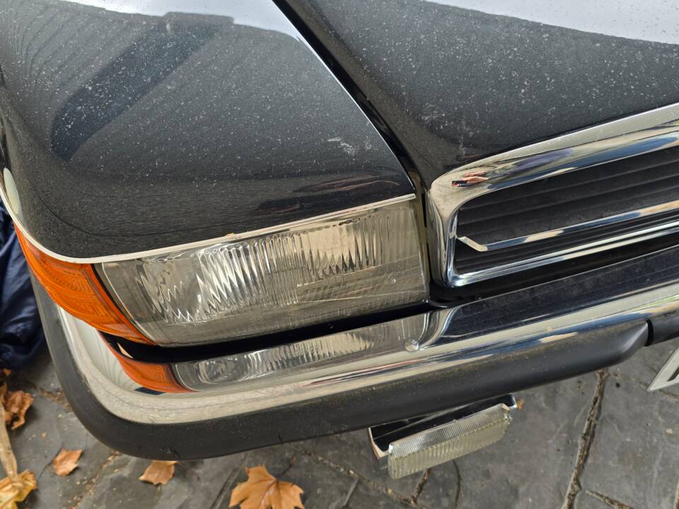 Immagine 15/34 di Mercedes-Benz 500 SL (1980)