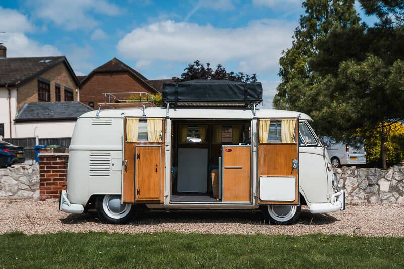 Image 14/50 of Volkswagen T1 camper (1966)