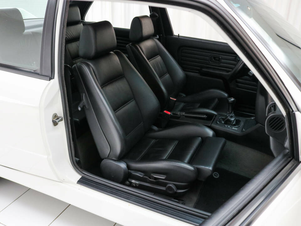 Bild 9/21 von BMW M3 (1990)