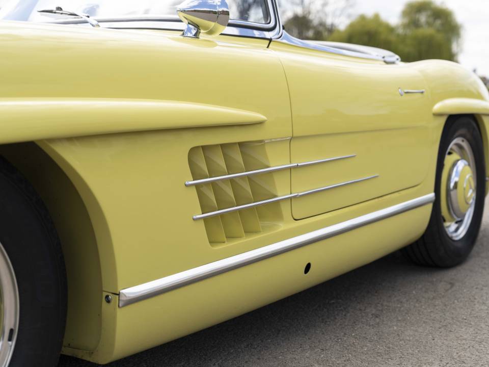 Image 18/43 of Mercedes-Benz 300 SL Roadster (1957)