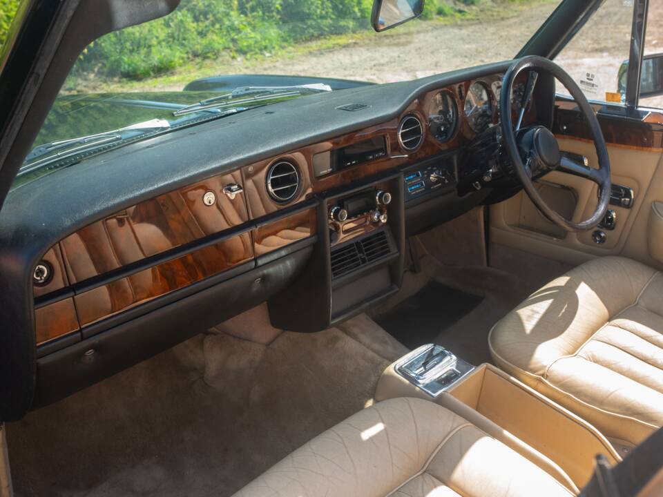 Immagine 33/46 di Rolls-Royce Corniche I (1981)