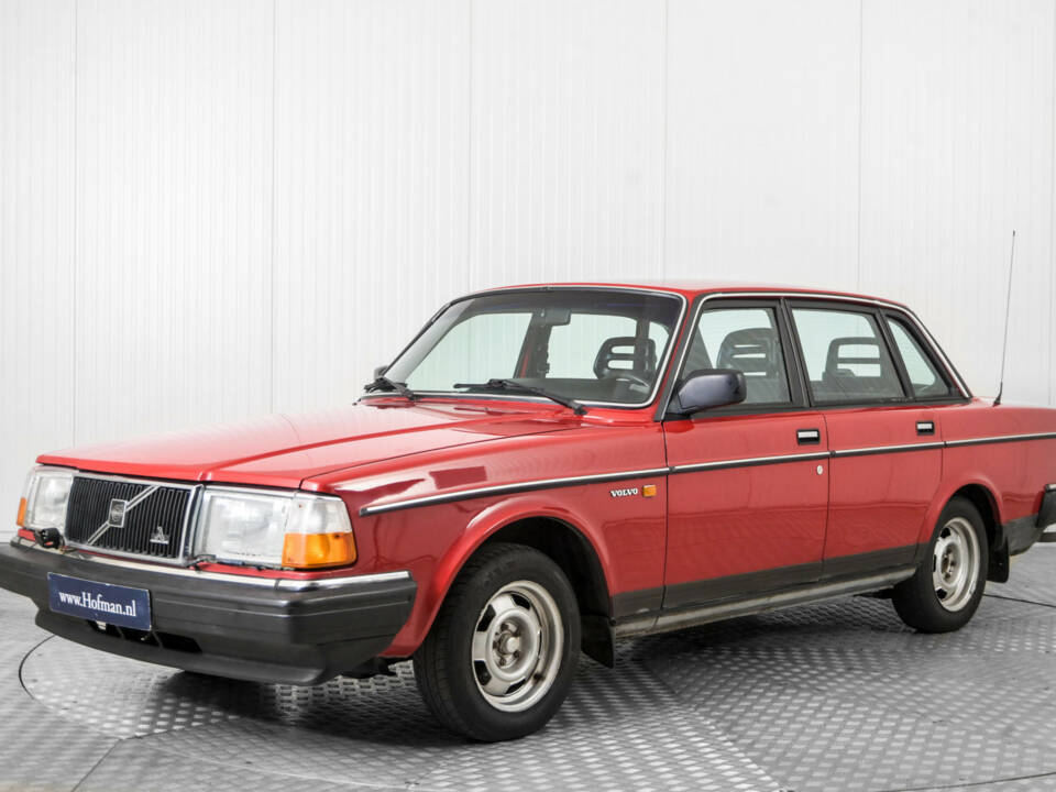 Image 1/50 of Volvo 240 (1987)