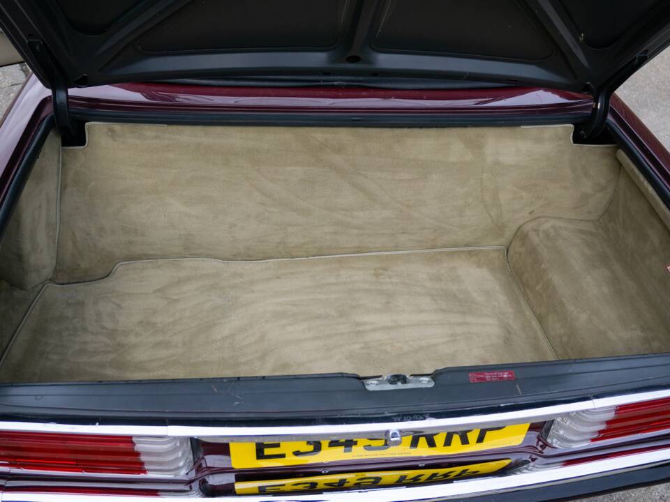 Immagine 16/21 di Mercedes-Benz 560 SL (1988)