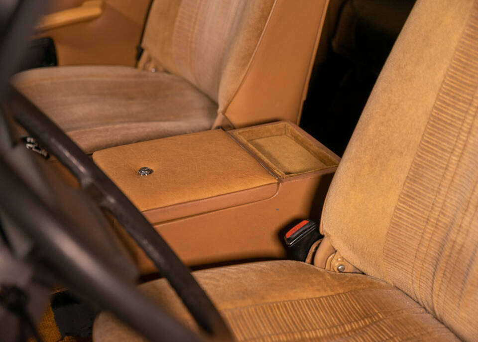 Image 16/60 of Land Rover Range Rover Classic 3.5 (1981)