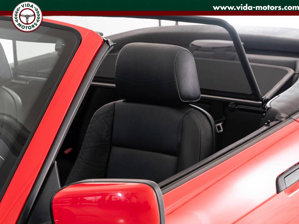 Immagine 8/17 di BMW 318i (1996)