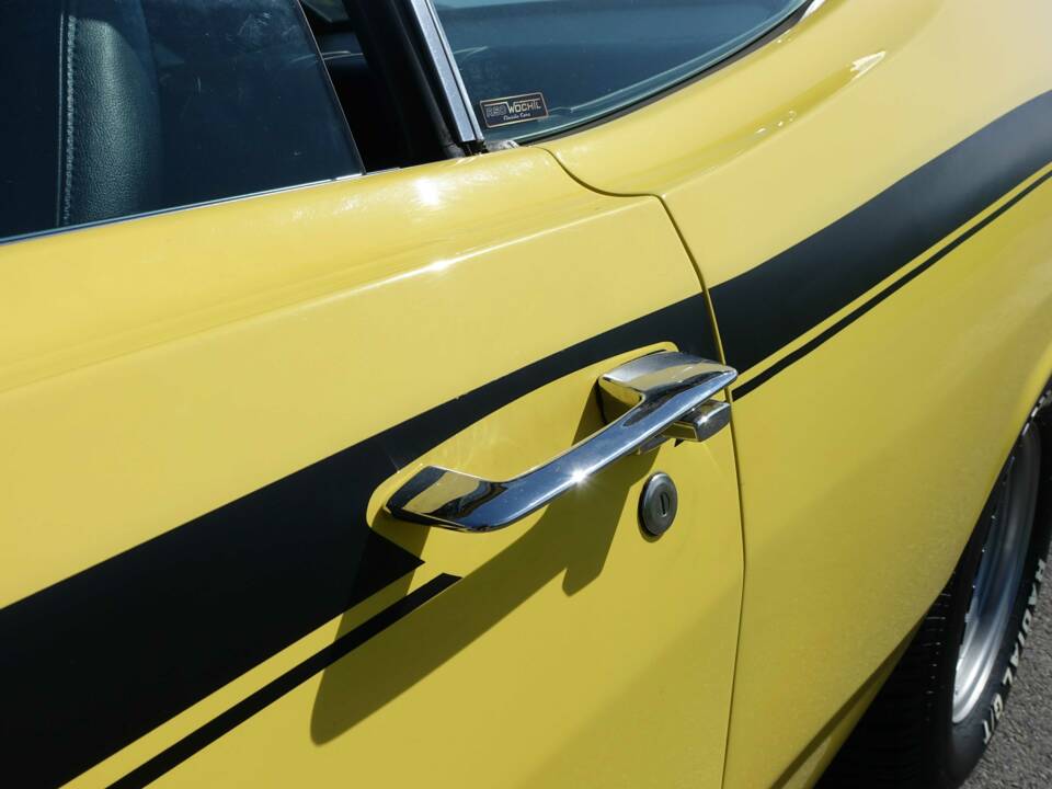 Image 44/57 of Plymouth Duster (1970)