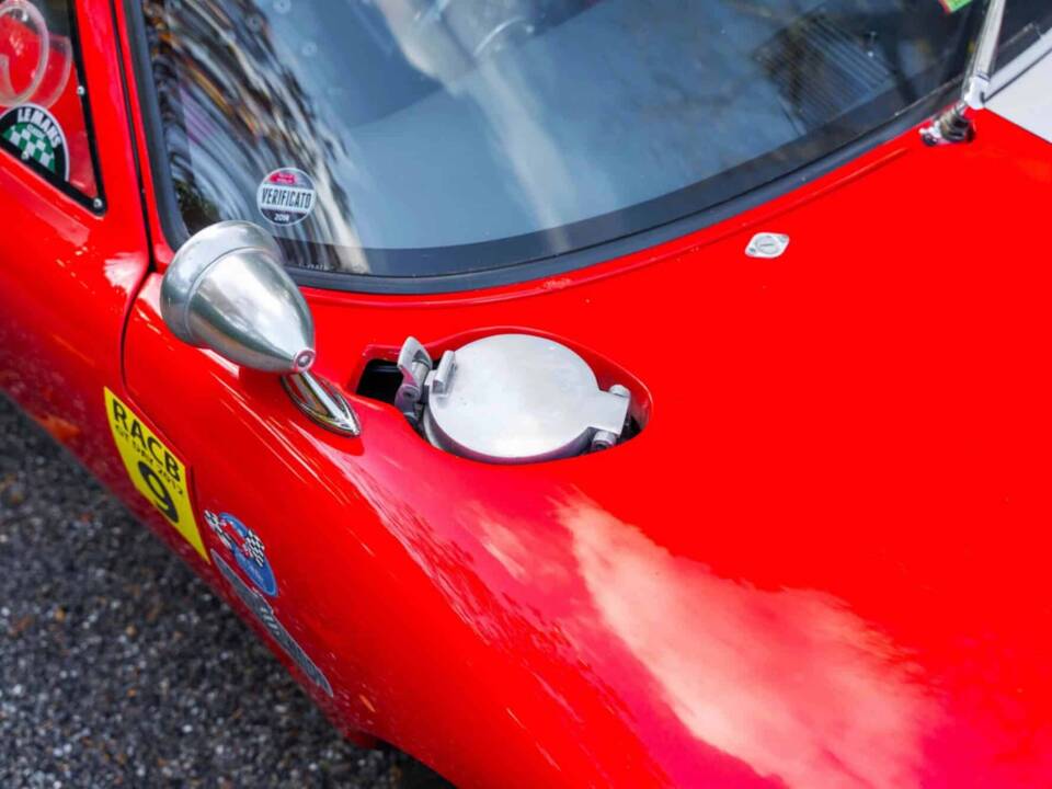 Immagine 13/44 di Ford GT40 (1966)