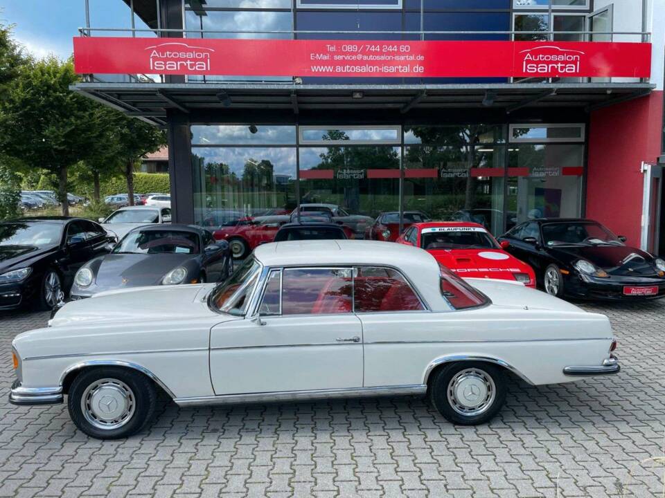 Imagen 3/20 de Mercedes-Benz 220 SE b (1965)