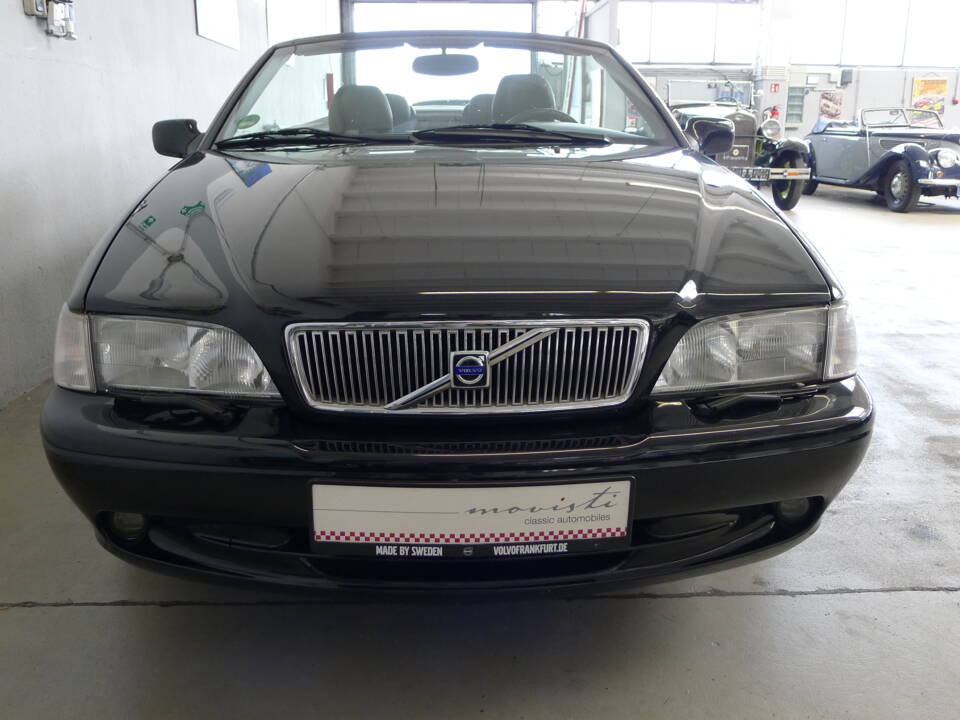 Bild 22/38 von Volvo C70 2.4 T (1999)