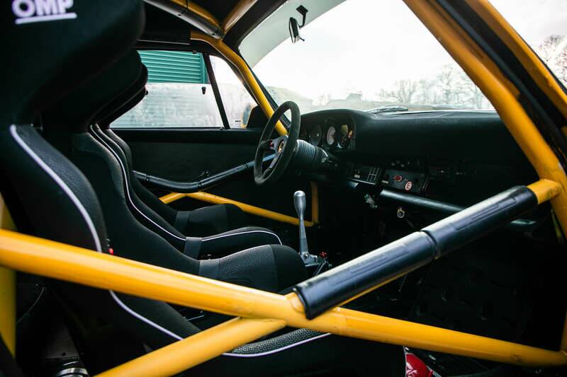 Image 32/50 de Porsche 911 RSR 3.0 (1975)