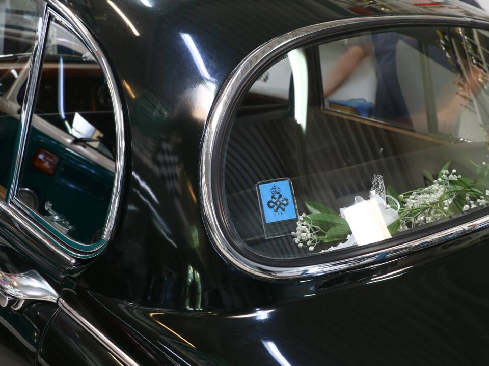 Immagine 31/36 di Jaguar 240 (1968)