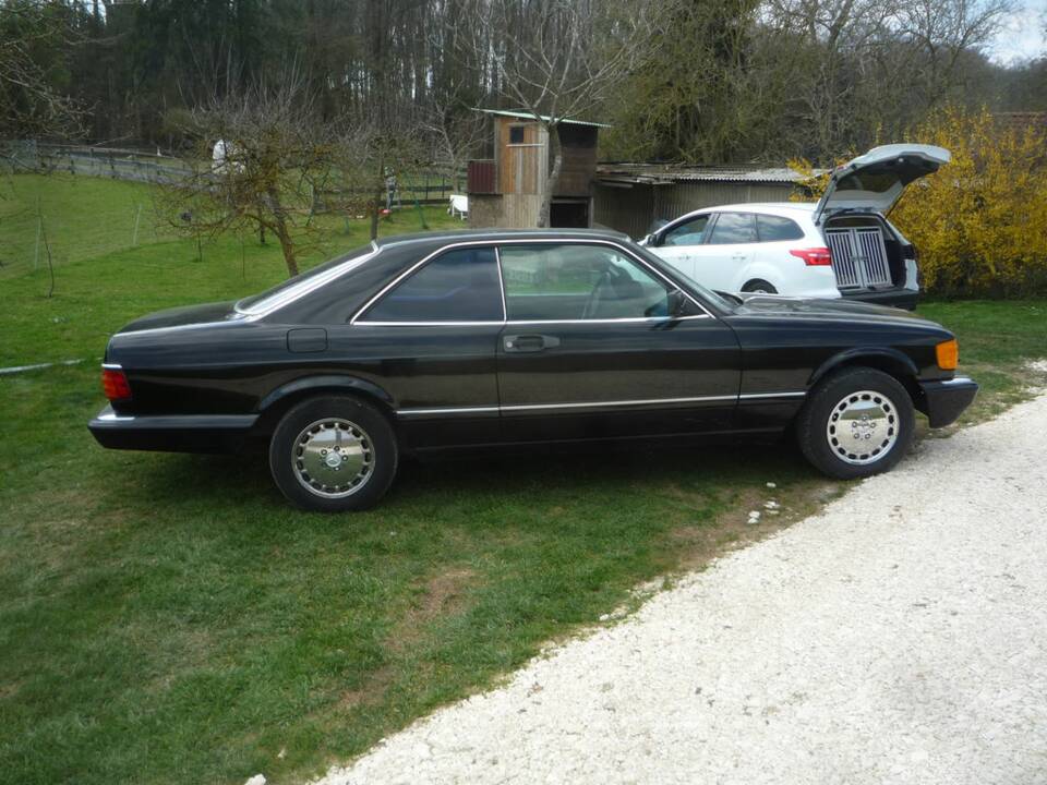 Image 8/8 of Mercedes-Benz 560 SEC (1989)