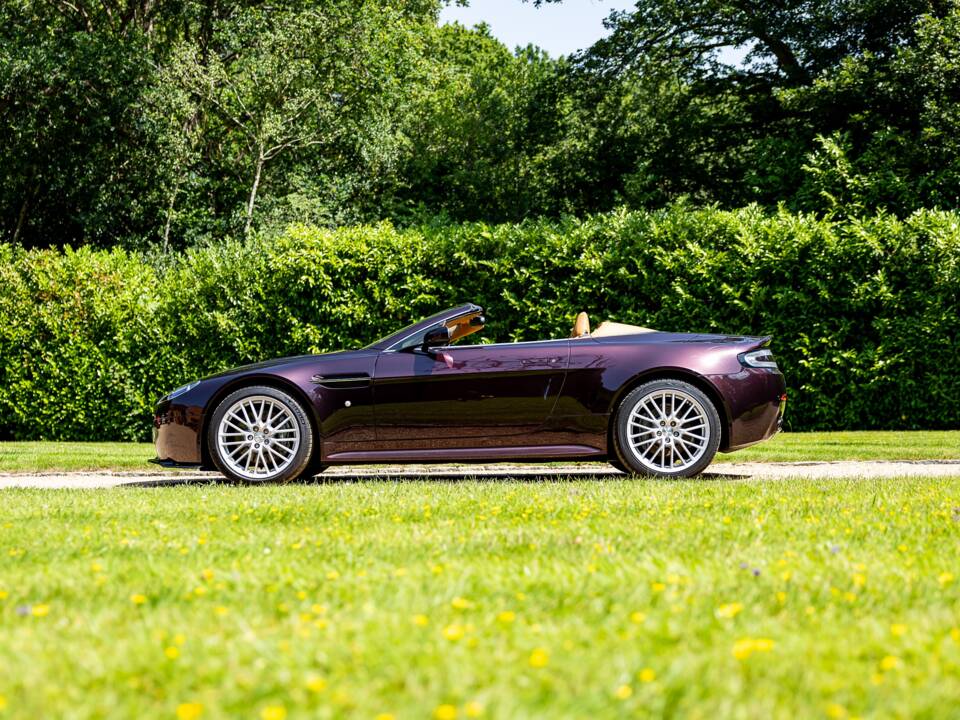 Bild 10/50 von Aston Martin V8 Vantage Roadster (2008)