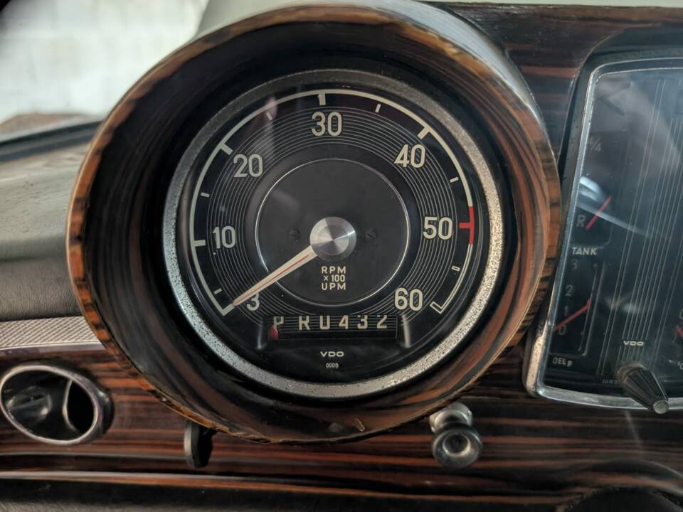 Image 34/46 of Mercedes-Benz 600 (1966)