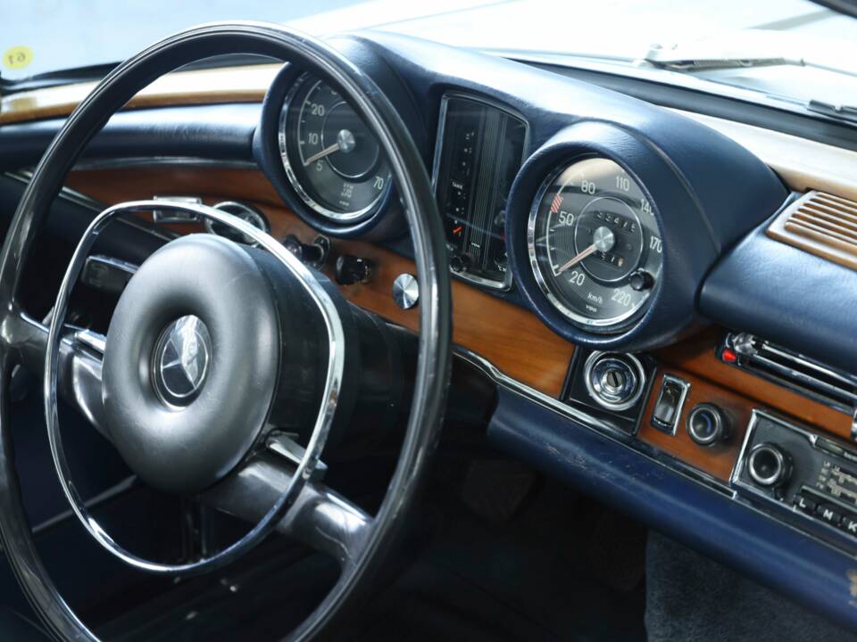 Afbeelding 24/50 van Mercedes-Benz 280 SE (1968)