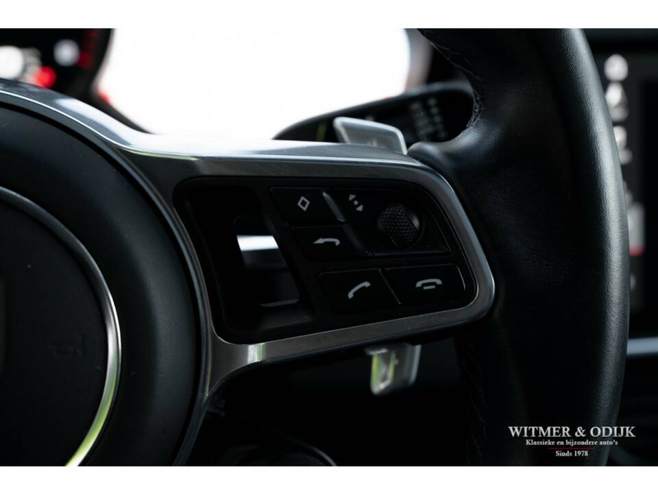 Image 11/32 of Porsche Cayenne Coupé E-Hybrid (2020)