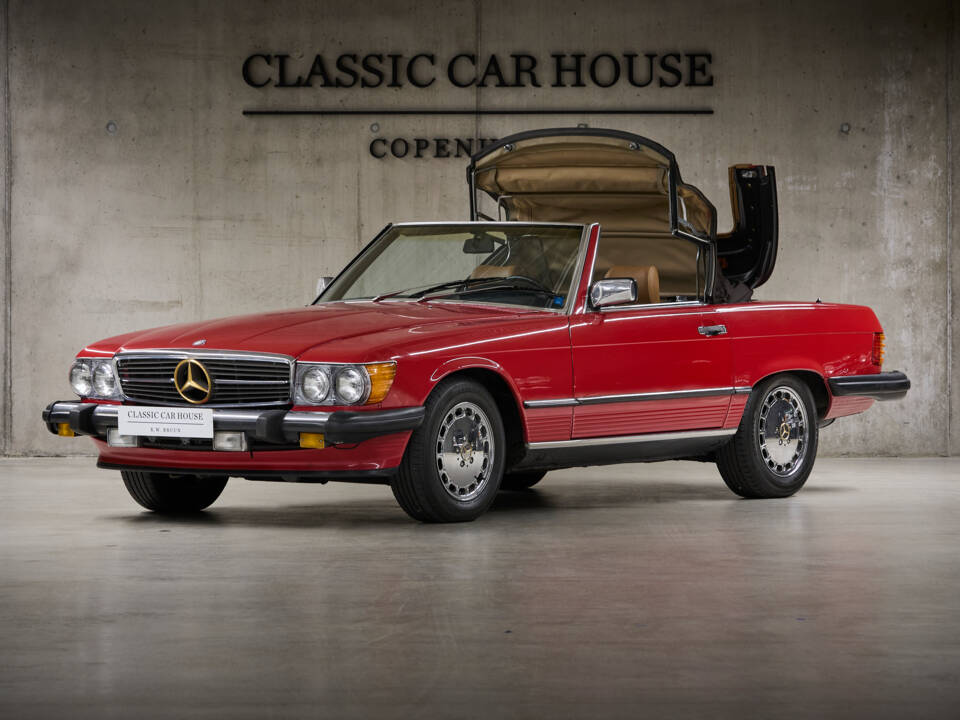 Image 15/89 of Mercedes-Benz 560 SL (1986)