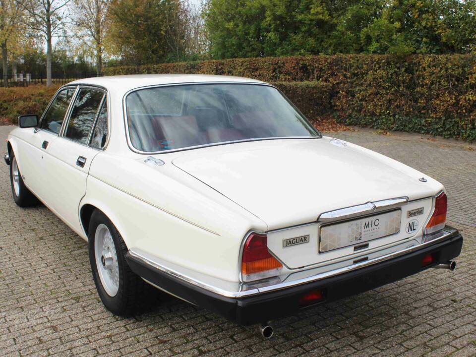 Bild 8/68 von Jaguar XJ 6 4.2 (1985)