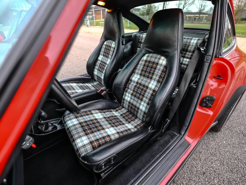 Image 7/12 of Porsche 911 Carrera 3.2 (1987)