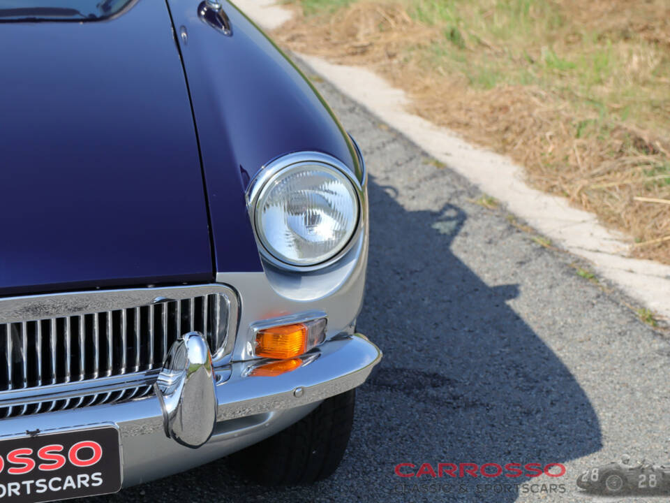 Image 29/41 of MG MGB (1975)