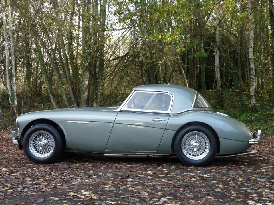 Image 3/32 of Austin-Healey 3000 Mk II (BT7) (1962)