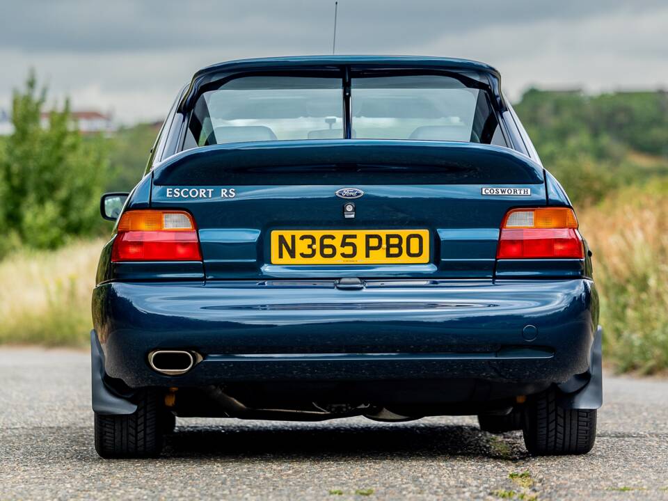 Image 6/43 de Ford Escort RS Cosworth (1996)