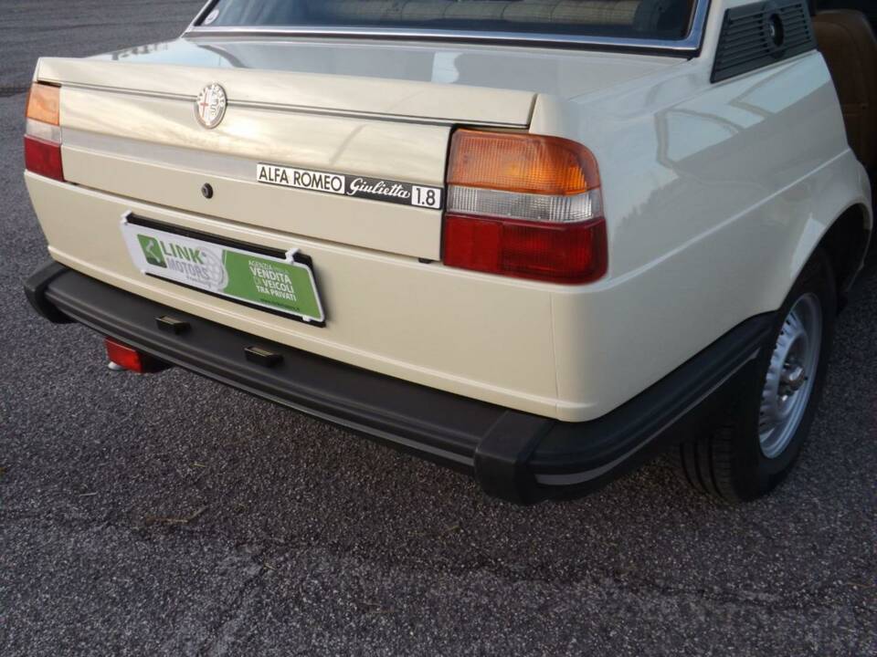 Image 38/50 of Alfa Romeo Giulietta 1.8 (1983)