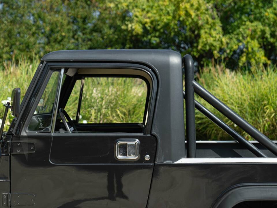Image 24/50 of Jeep CJ-8 (1984)