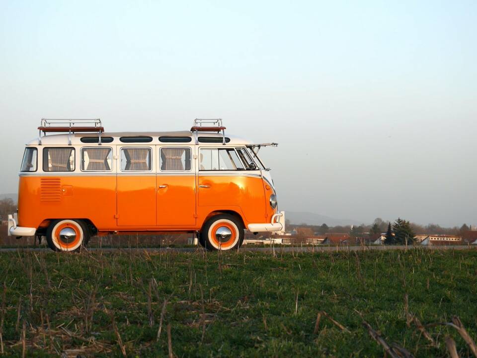 Image 8/30 of Volkswagen T1 Samba 1.2 (1961)