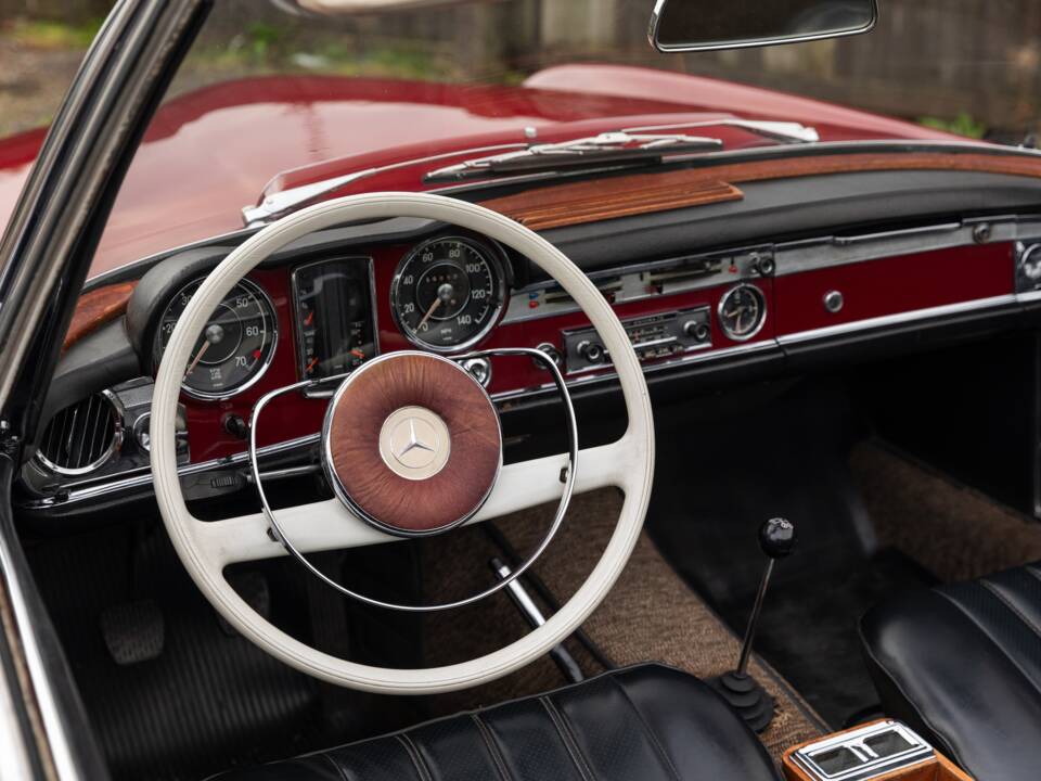 Bild 34/39 von Mercedes-Benz 230 SL (1966)