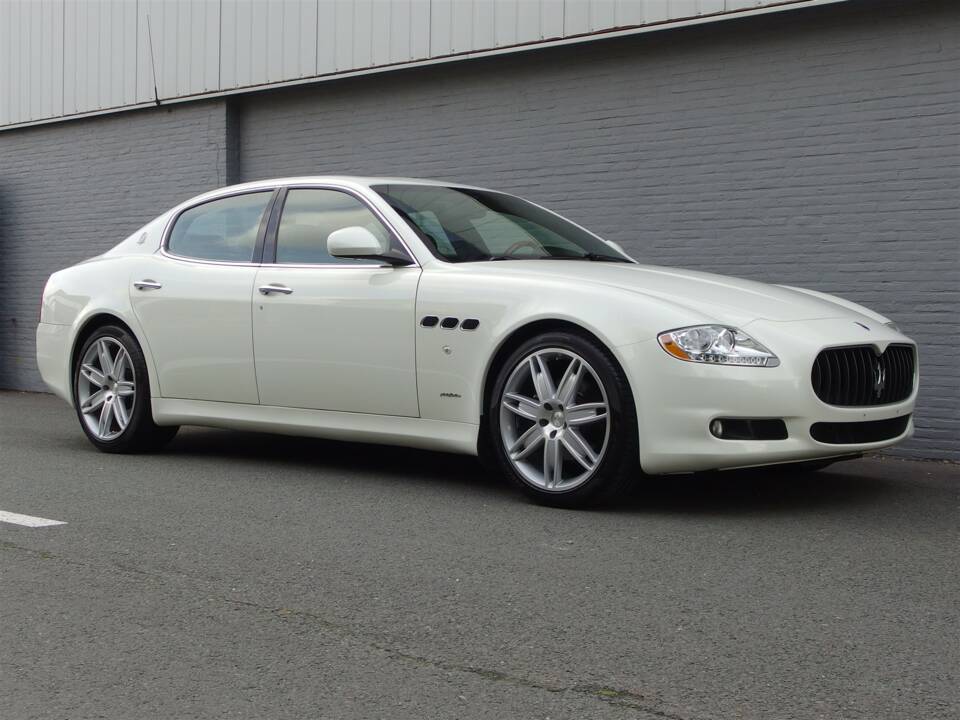 Image 1/99 de Maserati Quattroporte 4.2 (2010)