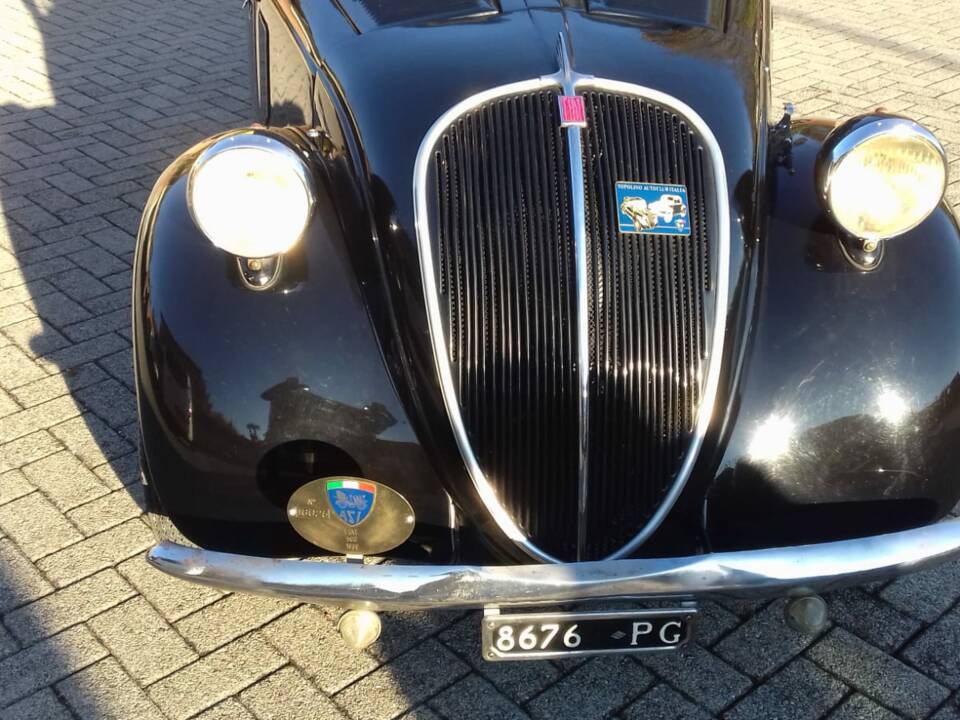 Image 2/17 of FIAT 500 A Topolino (1939)