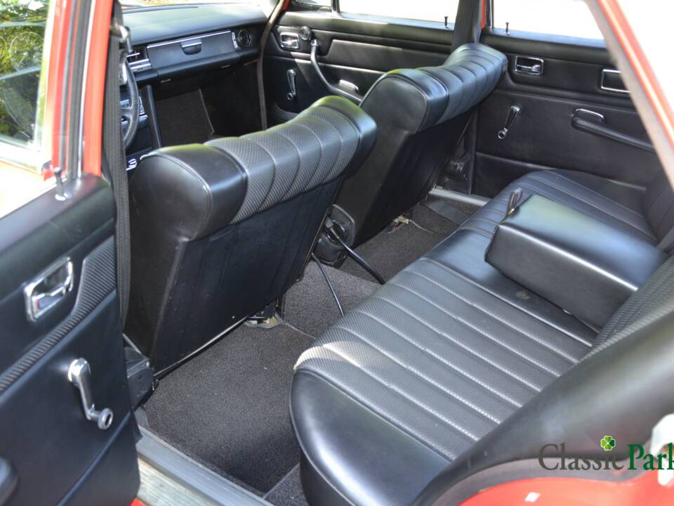 Bild 24/50 von Mercedes-Benz 230/6 (1973)