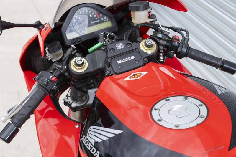 Bild 34/36 von Honda CBR 1000 RR Fireblade (2007)