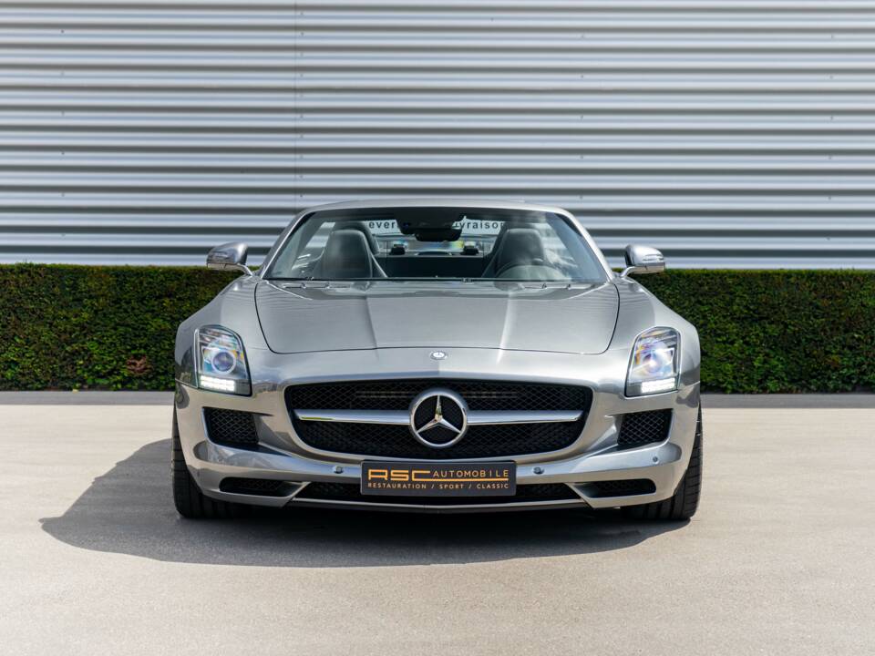Image 2/21 of Mercedes-Benz SLS AMG Roadster (2012)