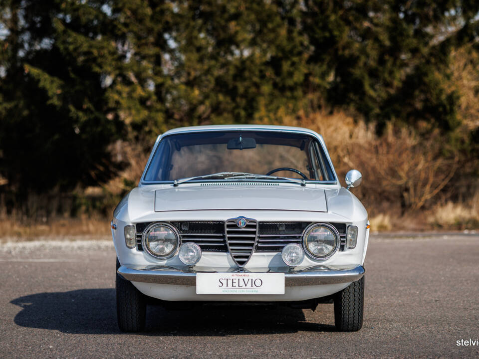 Bild 19/42 von Alfa Romeo Giulia 1600 Sprint GT Veloce (1967)