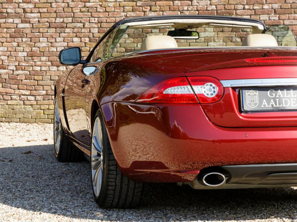 Image 42/50 of Jaguar XK (2011)