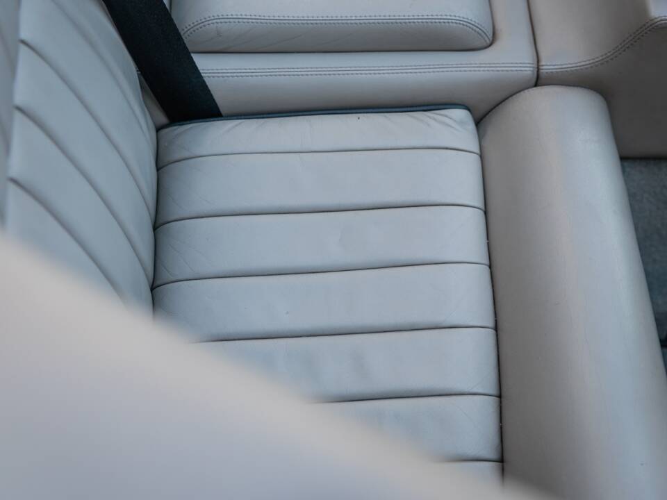 Imagen 49/50 de Aston Martin Virage Volante (1994)