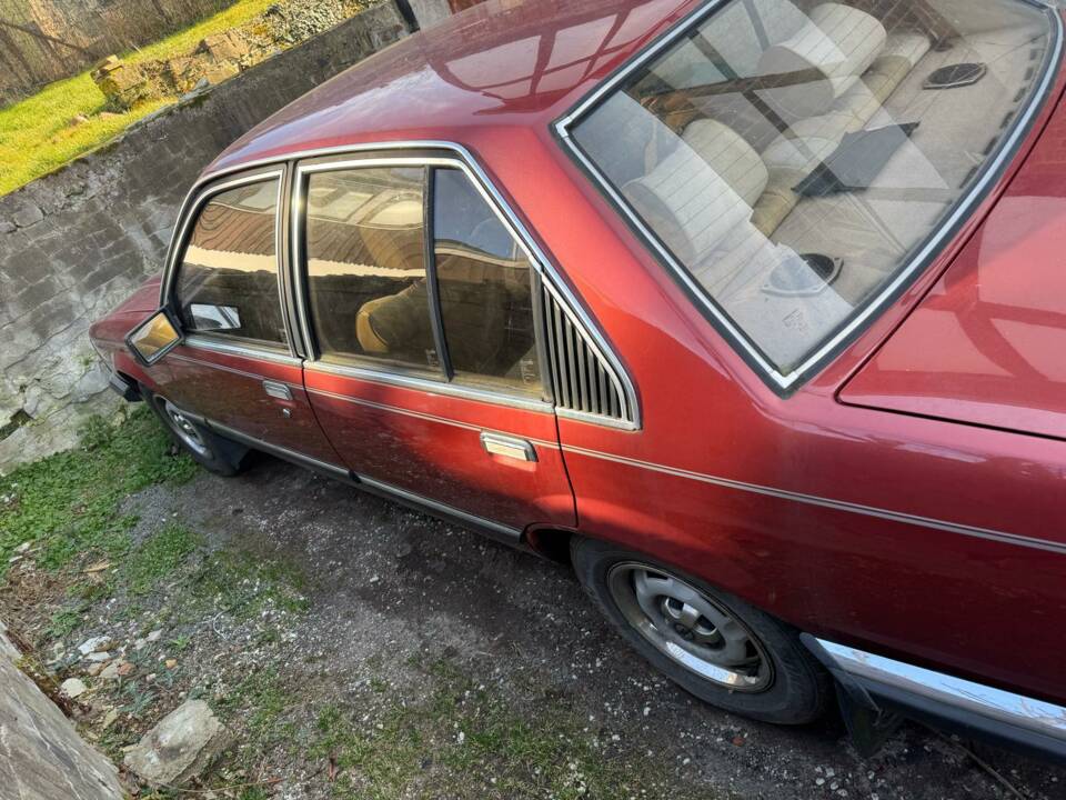 Image 2/6 of Opel Commodore 2,5 E (1982)