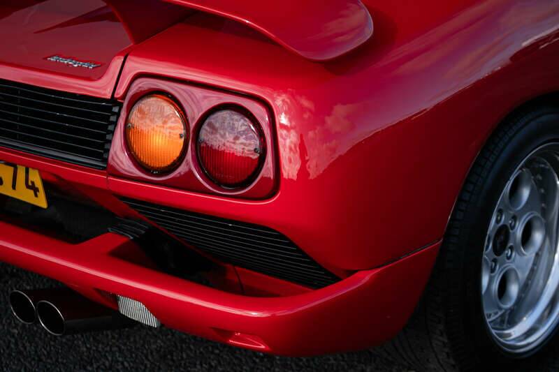 Image 41/48 of Lamborghini Diablo (1991)