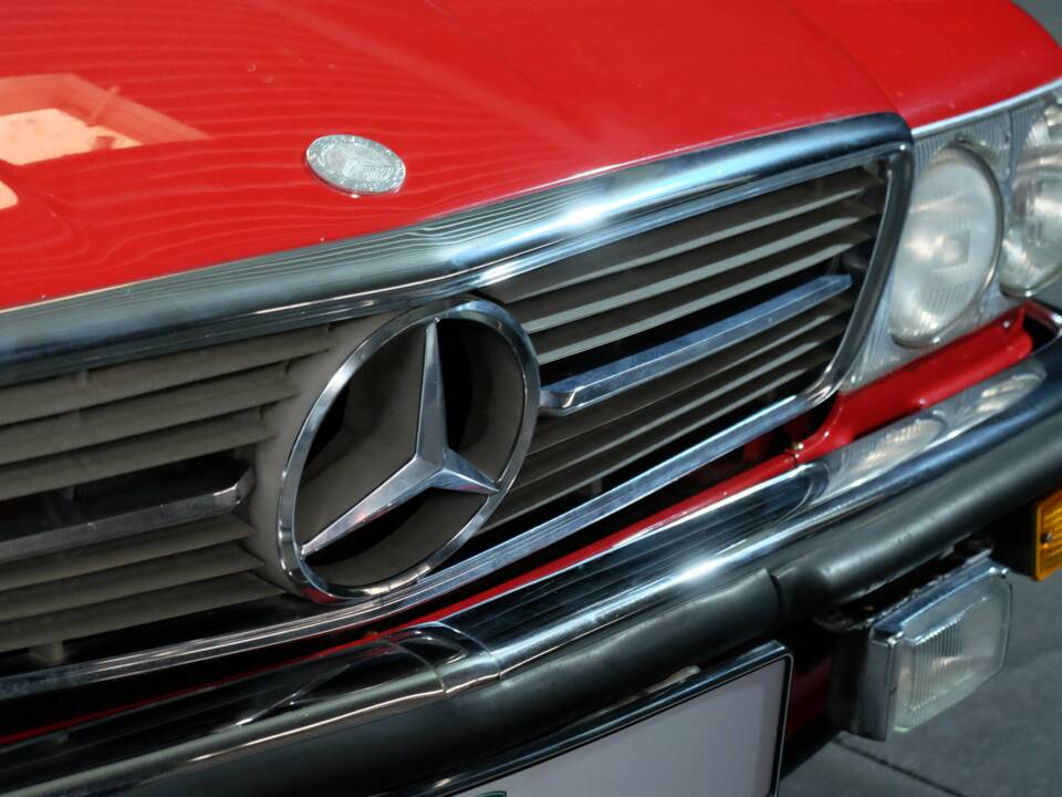 Image 30/42 de Mercedes-Benz 560 SL (1988)
