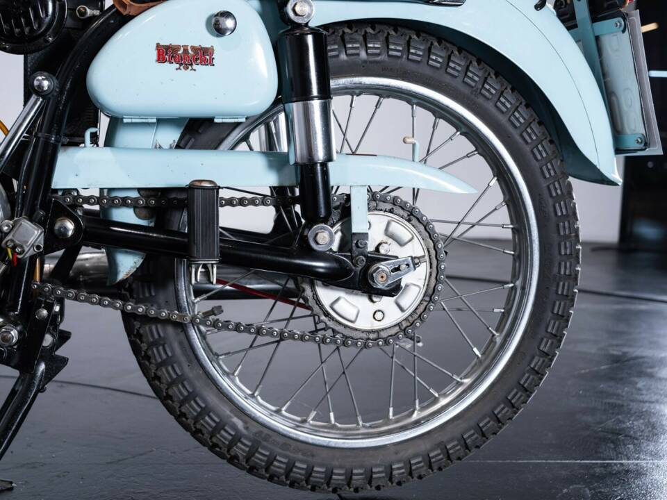 Image 21/50 of Bianchi 125 (1958)