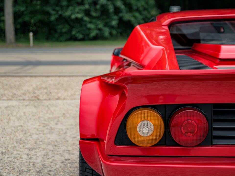 Image 19/52 of Ferrari 512 BB (1978)