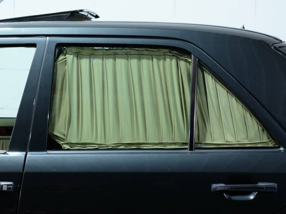 Image 21/32 de Mercedes-Benz 400 E (1991)